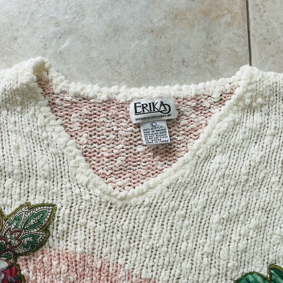 Vintage Erika Floral Paisley Print Decorative Embroidered Large V-neck Sweater - Picture 2 of 5